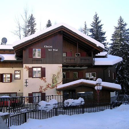 Апарт отель Chalet Dei Pini Мадонна-ди-Кампильо Экстерьер фото
