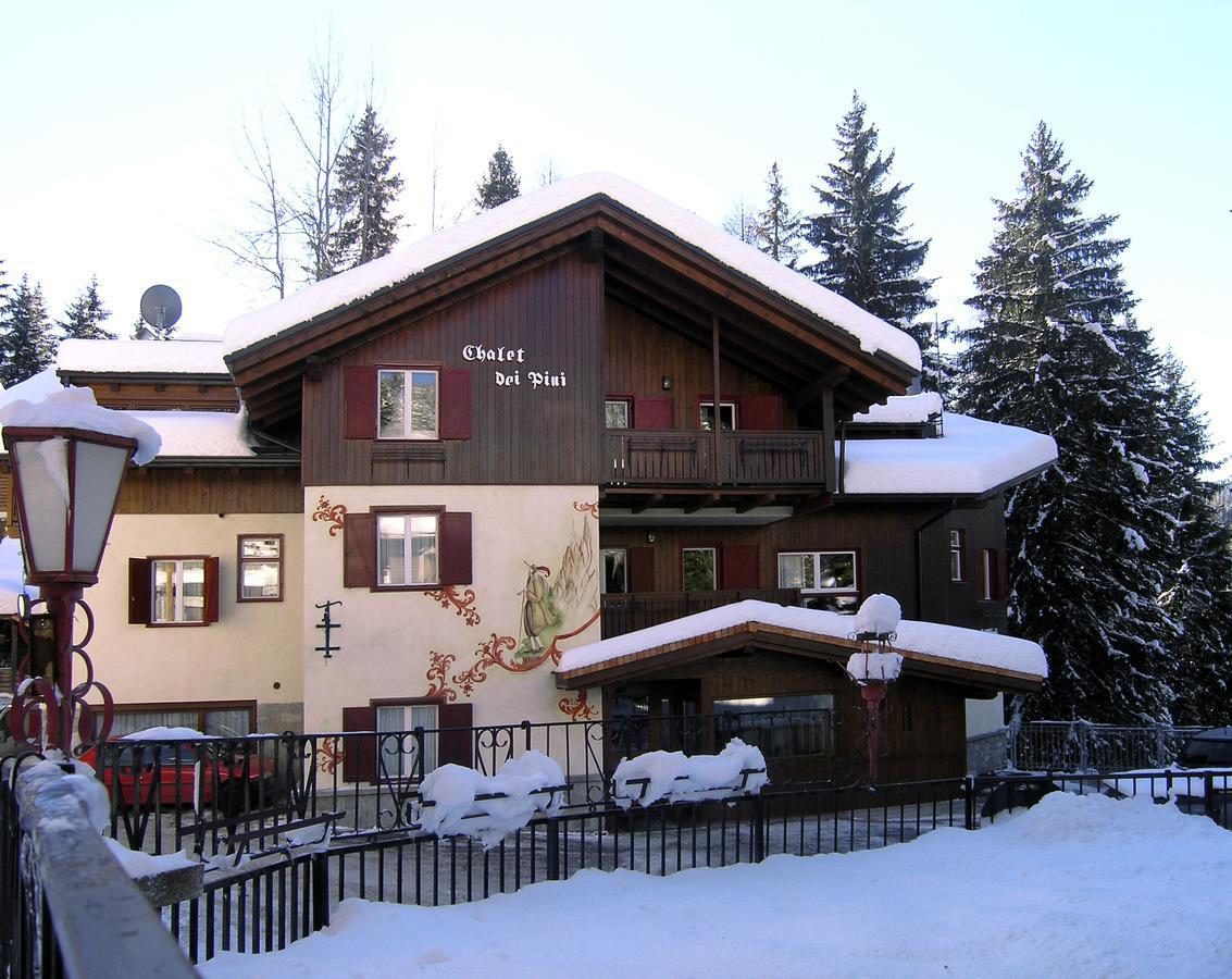 Апарт отель Chalet Dei Pini Мадонна-ди-Кампильо Экстерьер фото